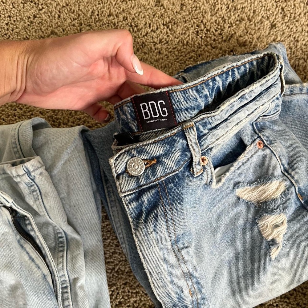 Assorted Denim Jeans Collection - Picture 3 of 7
